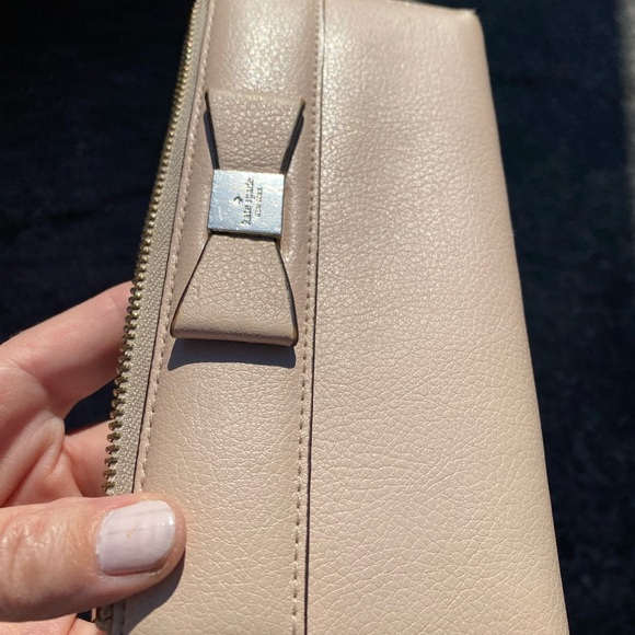 KATE SPADE NISHA RENNY DRIVE WALLET - Picture 2 of 7